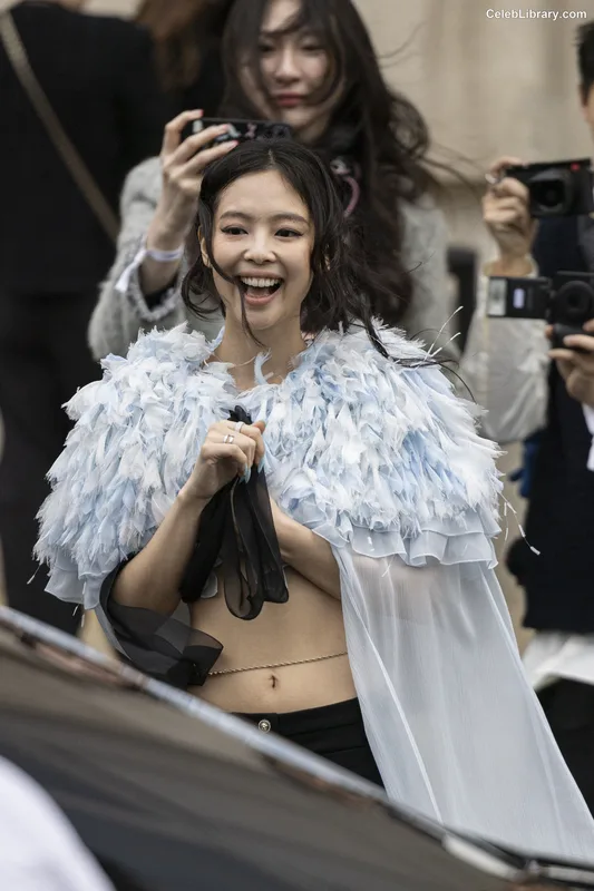 Jennie  BLΛƆKPIИK (Blackpink) photo 10 of 3632
