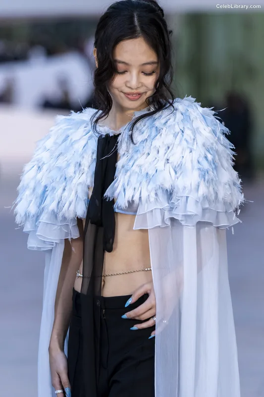 Jennie  BLΛƆKPIИK (Blackpink) photo 14 of 3632