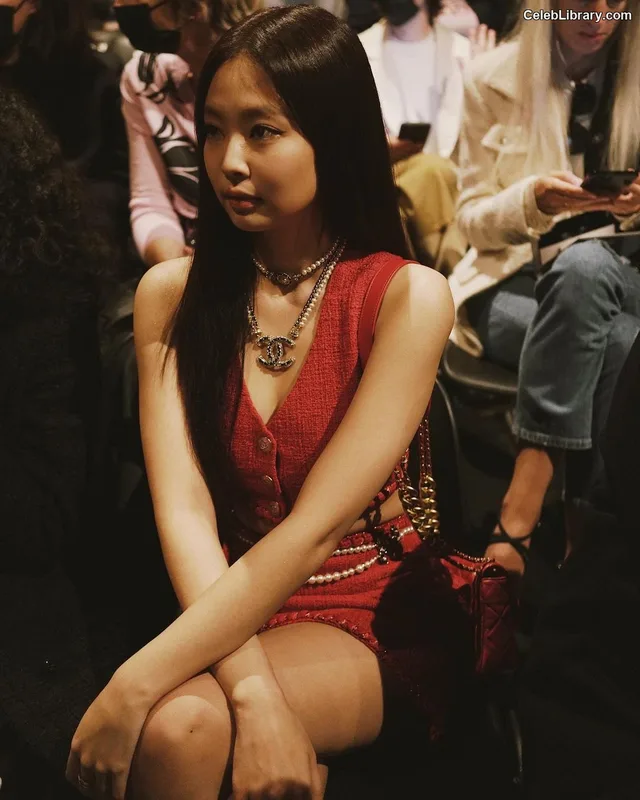 Jennie  BLΛƆKPIИK (Blackpink) photo 20 of 3632