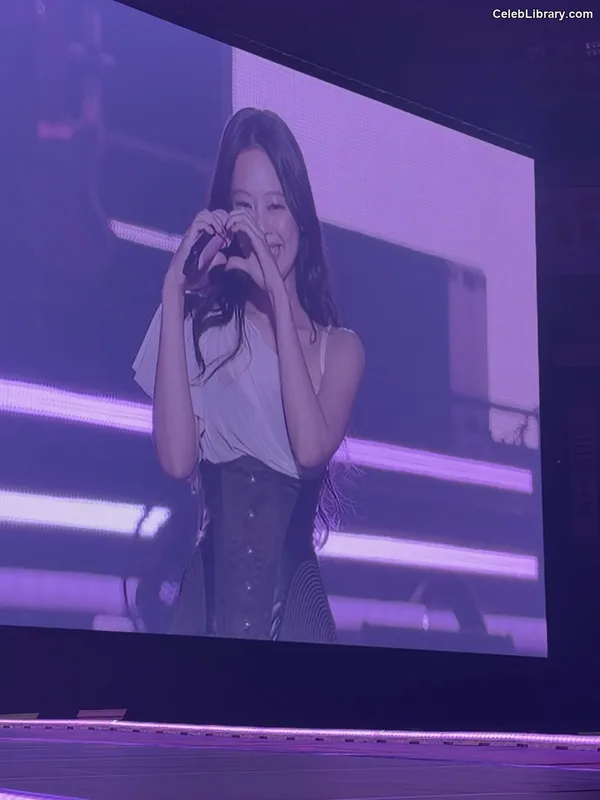 Jennie BLΛƆKPIИK (Blackpink) photo 16 of 3632