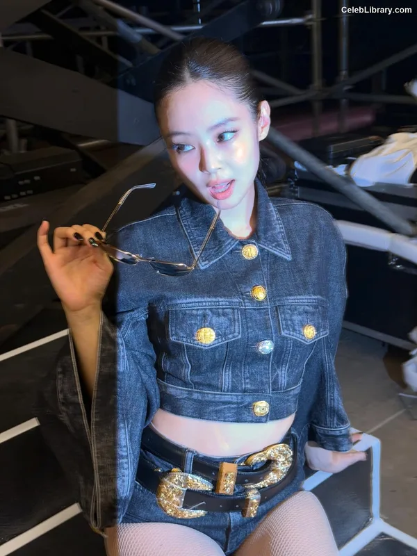 Jennie BLΛƆKPIИK (Blackpink) photo 21 of 3632