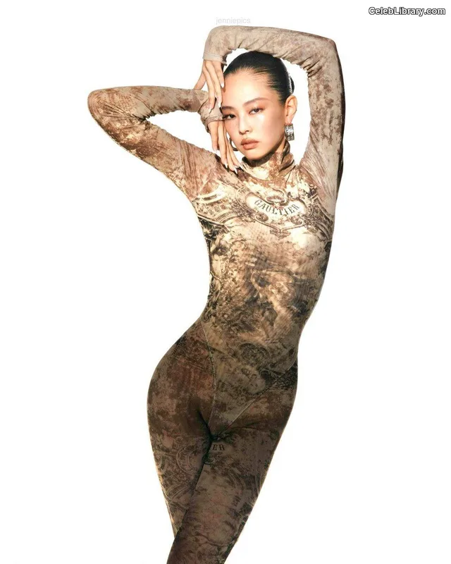 Jennie BLΛƆKPIИK (Blackpink) photo 2 of 3632
