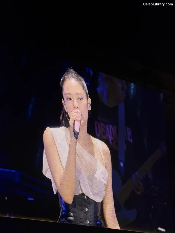Jennie BLΛƆKPIИK (Blackpink) photo 4 of 3632