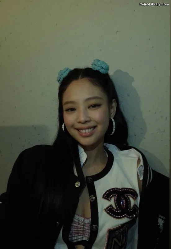 Jennie  BLΛƆKPIИK (Blackpink) photo 18 of 3632