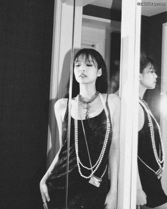 Jennie  BLΛƆKPIИK (Blackpink) photo 22 of 3632