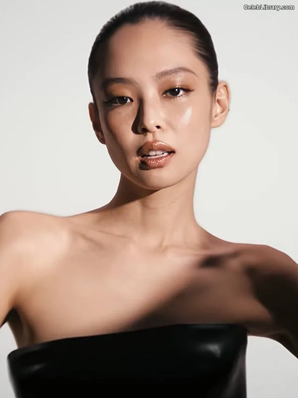 Jennie  BLΛƆKPIИK (Blackpink) photo 10 of 3632