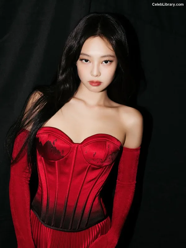 Jennie  BLΛƆKPIИK (Blackpink) photo 12 of 3632