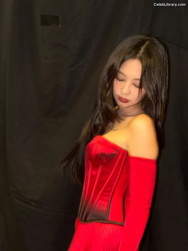 Jennie  BLΛƆKPIИK (Blackpink) photo 13 of 3632