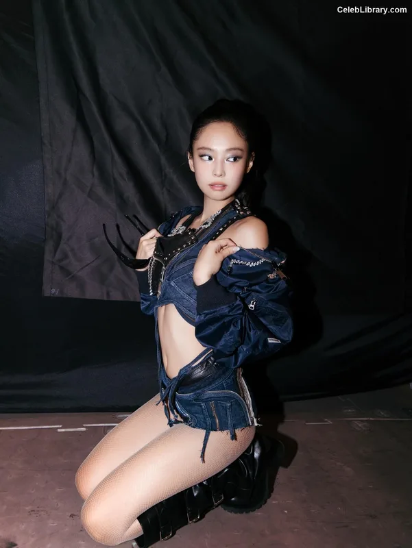 Jennie  BLΛƆKPIИK (Blackpink) photo 14 of 3632