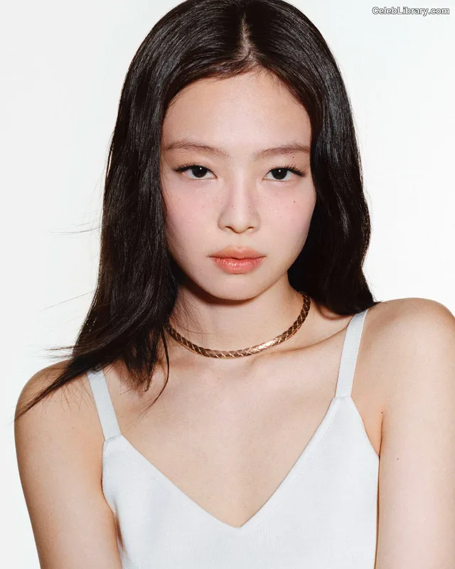 Jennie  BLΛƆKPIИK (Blackpink) photo 17 of 3632