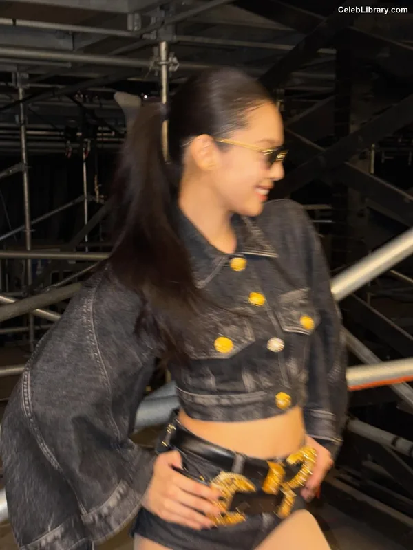 Jennie  BLΛƆKPIИK (Blackpink) photo 3 of 3632