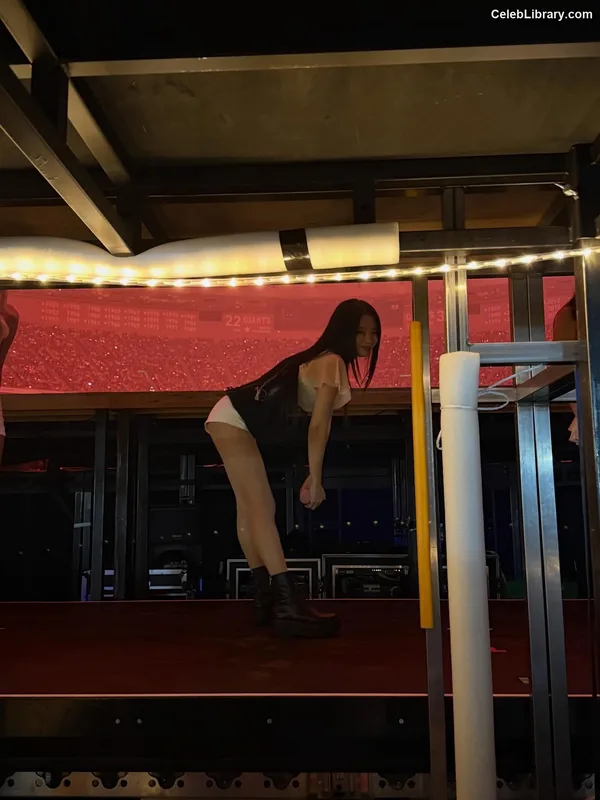 Jennie  BLΛƆKPIИK (Blackpink) photo 5 of 3632