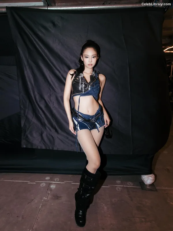 Jennie  BLΛƆKPIИK (Blackpink) photo 19 of 3632
