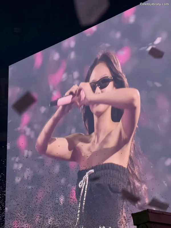 Jennie  BLΛƆKPIИK (Blackpink) photo 8 of 3632