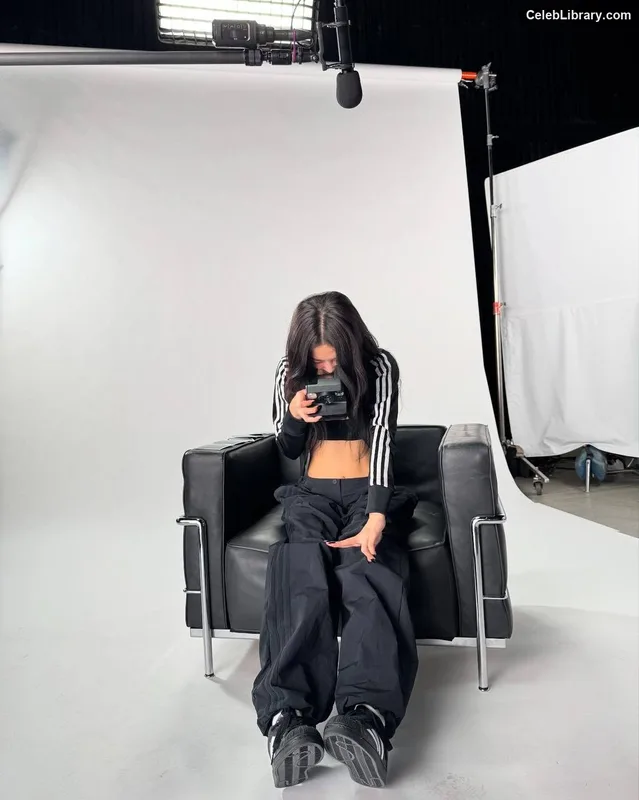 Jennie  BLΛƆKPIИK (Blackpink) photo 11 of 3632