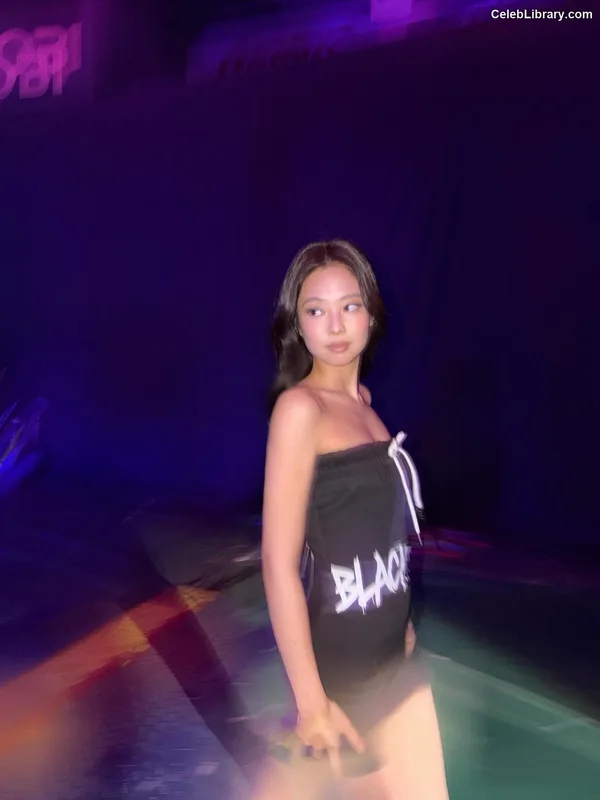 Jennie  BLΛƆKPIИK (Blackpink) photo 17 of 3632