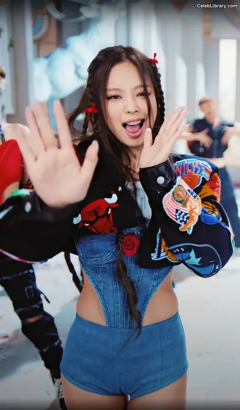 Jennie  BLΛƆKPIИK (Blackpink) photo 19 of 3632