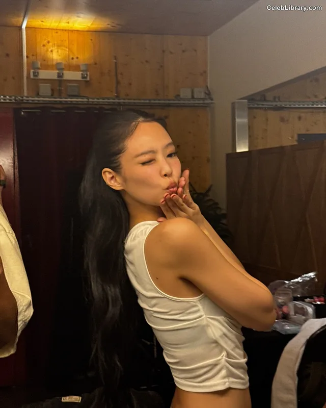Jennie  BLΛƆKPIИK (Blackpink) photo 13 of 3632