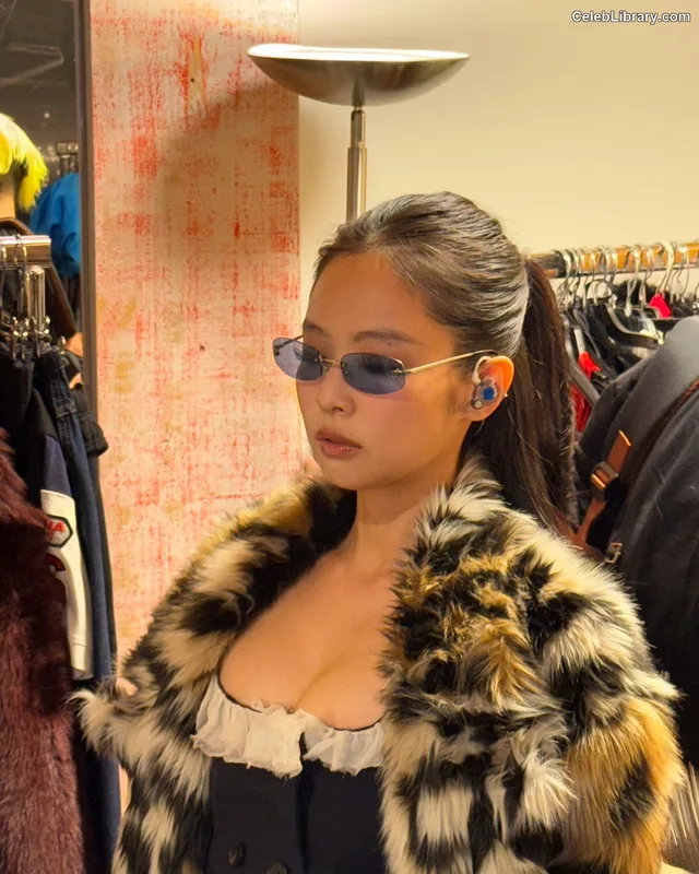 Jennie  BLΛƆKPIИK (Blackpink) photo 14 of 3632