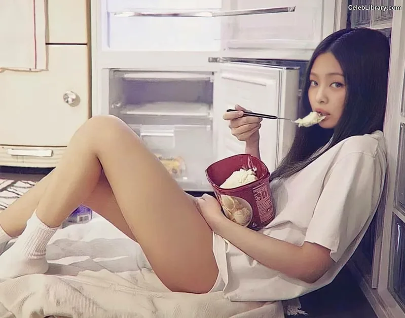 Jennie BLΛƆKPIИK (Blackpink) photo 24 of 3632