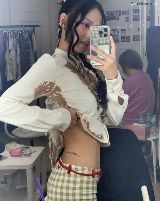 Jennie BLΛƆKPIИK (Blackpink) photo 16 of 3632