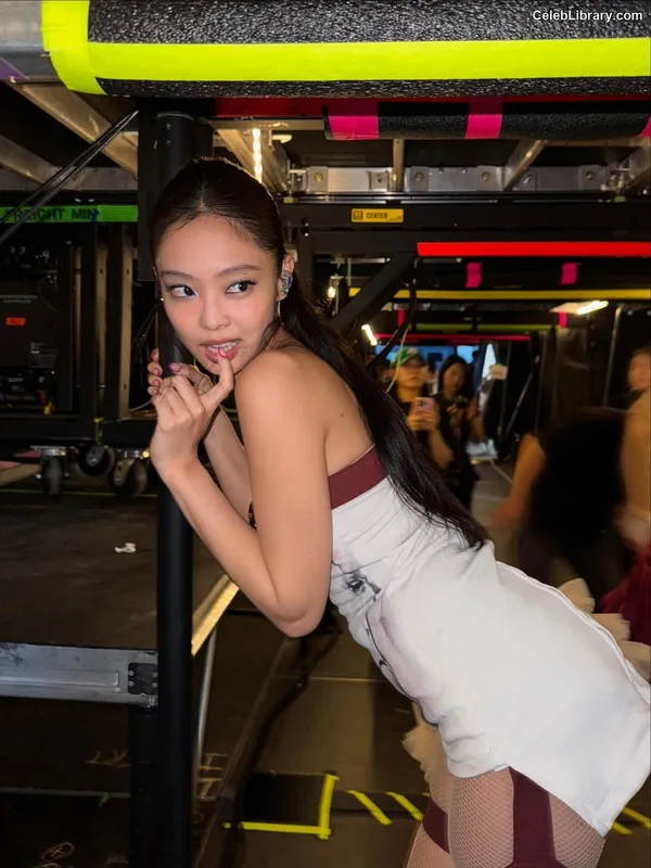 Jennie BLΛƆKPIИK (Blackpink) photo 2 of 3632
