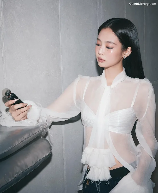 Jennie BLΛƆKPIИK (Blackpink) photo 21 of 3632