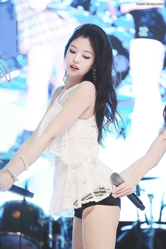 Jennie BLΛƆKPIИK (Blackpink) photo 10 of 3632
