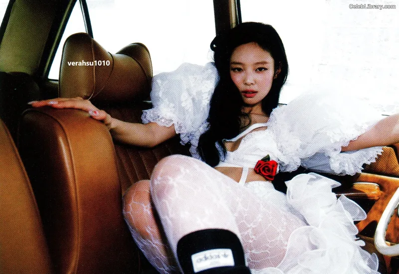 Jennie BLΛƆKPIИK (Blackpink) photo 17 of 3632