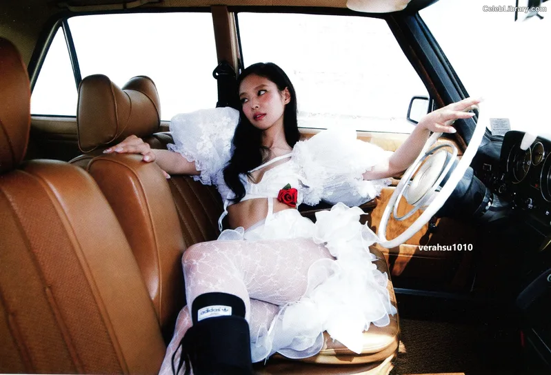 Jennie BLΛƆKPIИK (Blackpink) photo 18 of 3632