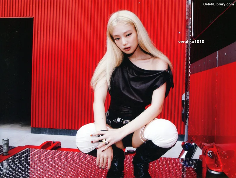 Jennie  BLΛƆKPIИK (Blackpink) photo 9 of 3632