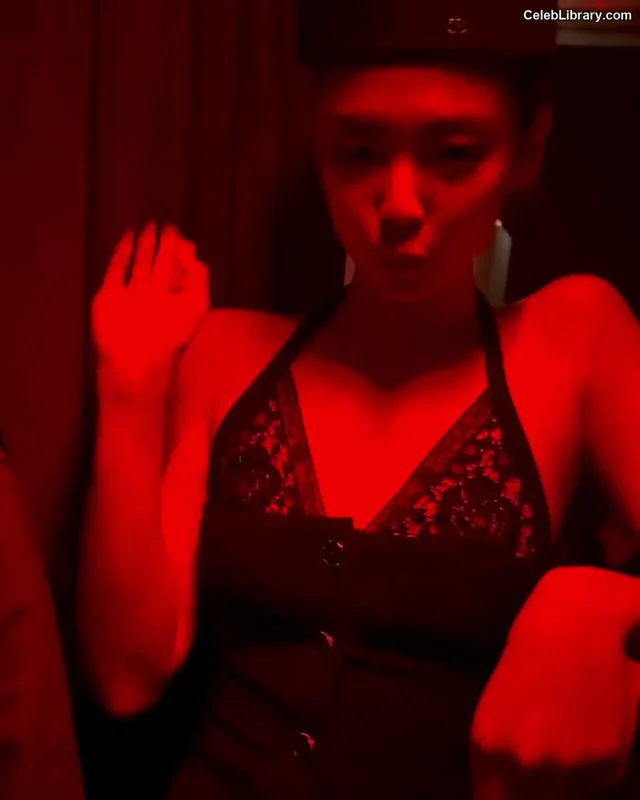 Jennie  BLΛƆKPIИK (Blackpink) photo 12 of 3632