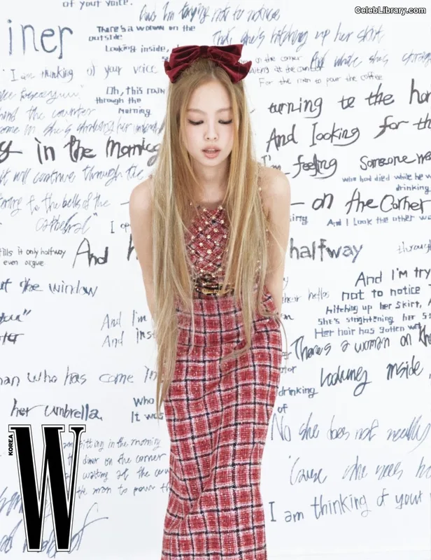 Jennie  BLΛƆKPIИK (Blackpink) photo 20 of 3632