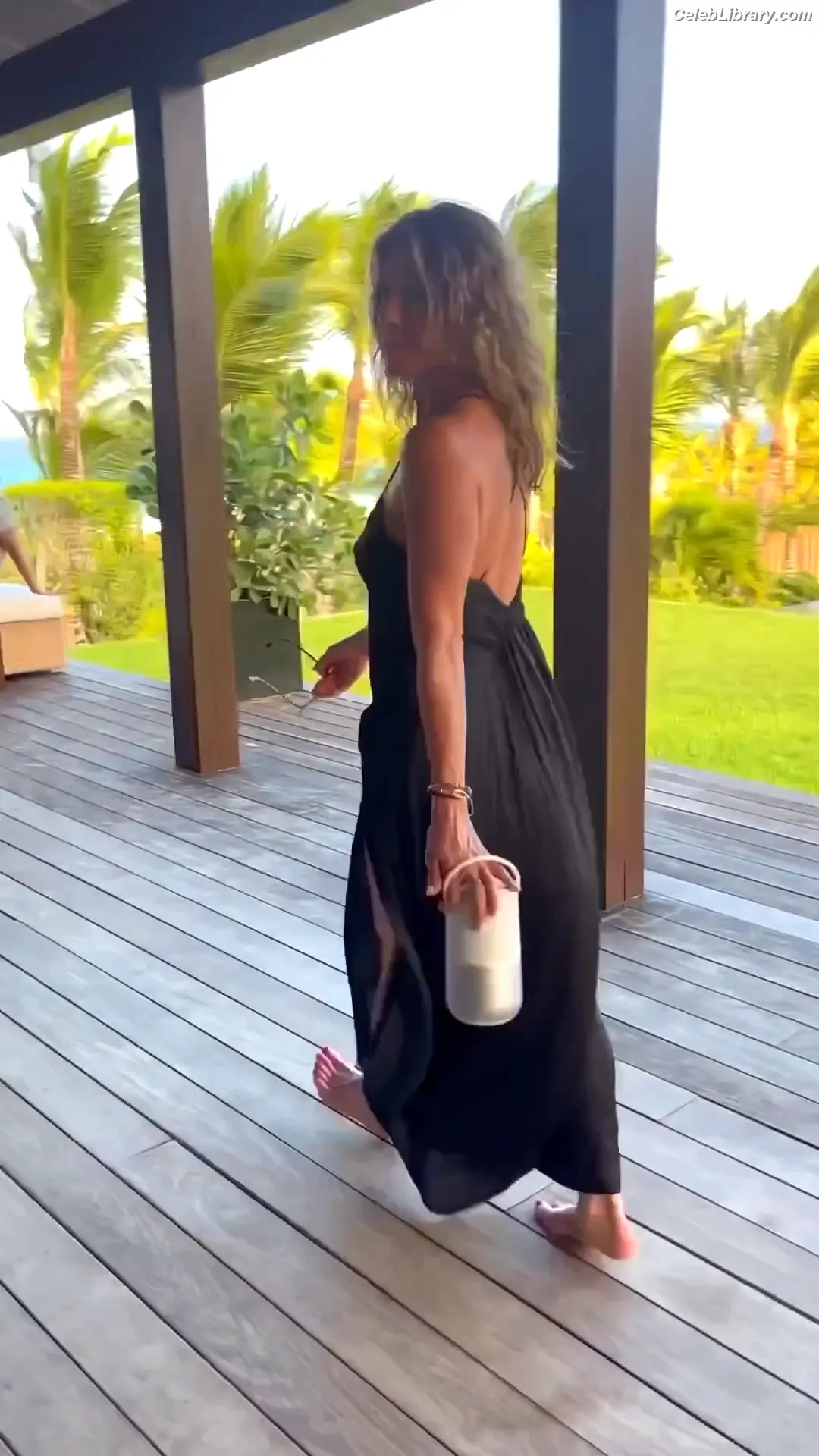 Jennifer Aniston photo 20 of 474