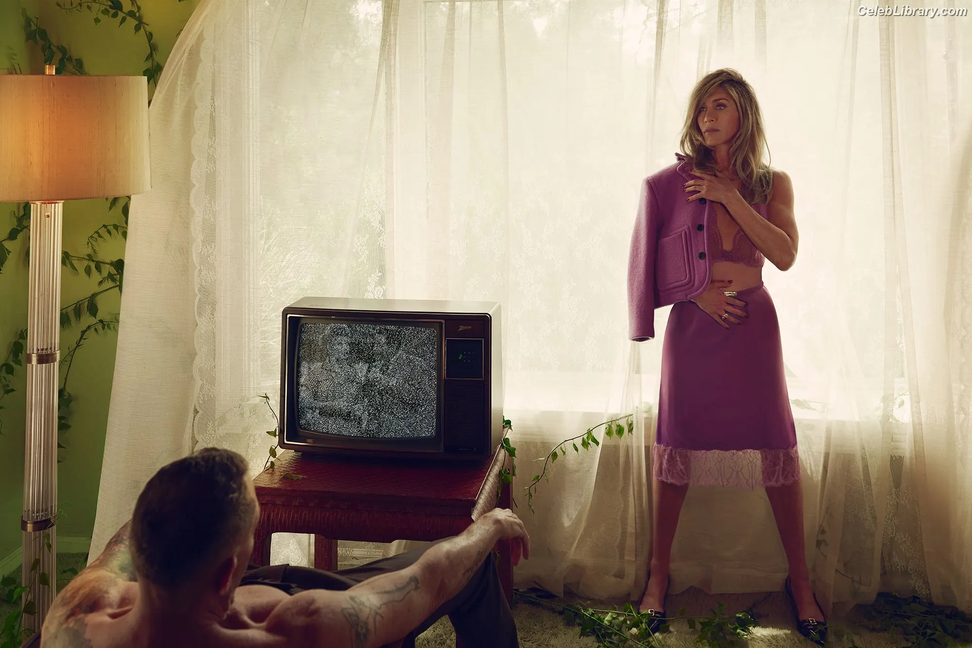 Jennifer Aniston photo 7 of 474