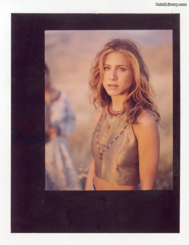 Jennifer Aniston photo 15 of 455