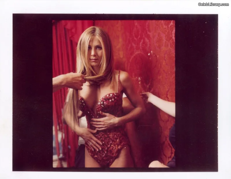 Jennifer Aniston photo 22 of 455