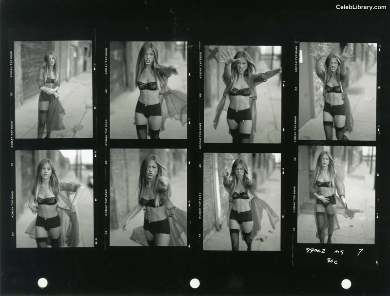 Jennifer Aniston photo 21 of 455