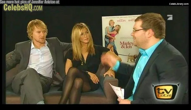 Jennifer Aniston photo 20 of 455