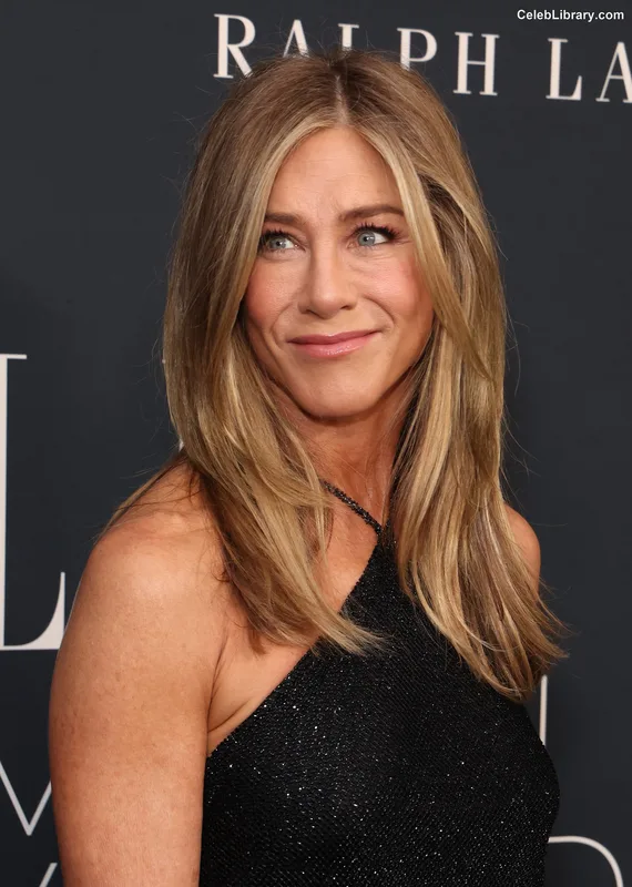 Jennifer Aniston photo 14 of 455
