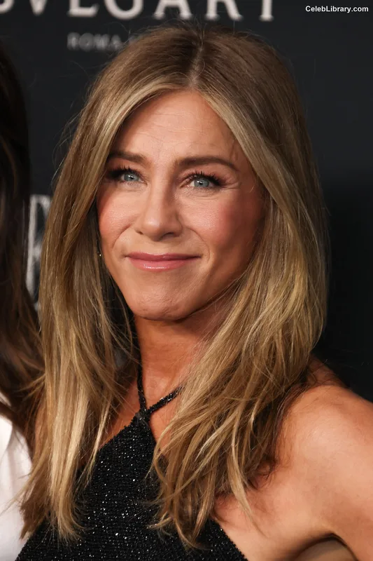 Jennifer Aniston photo 20 of 455