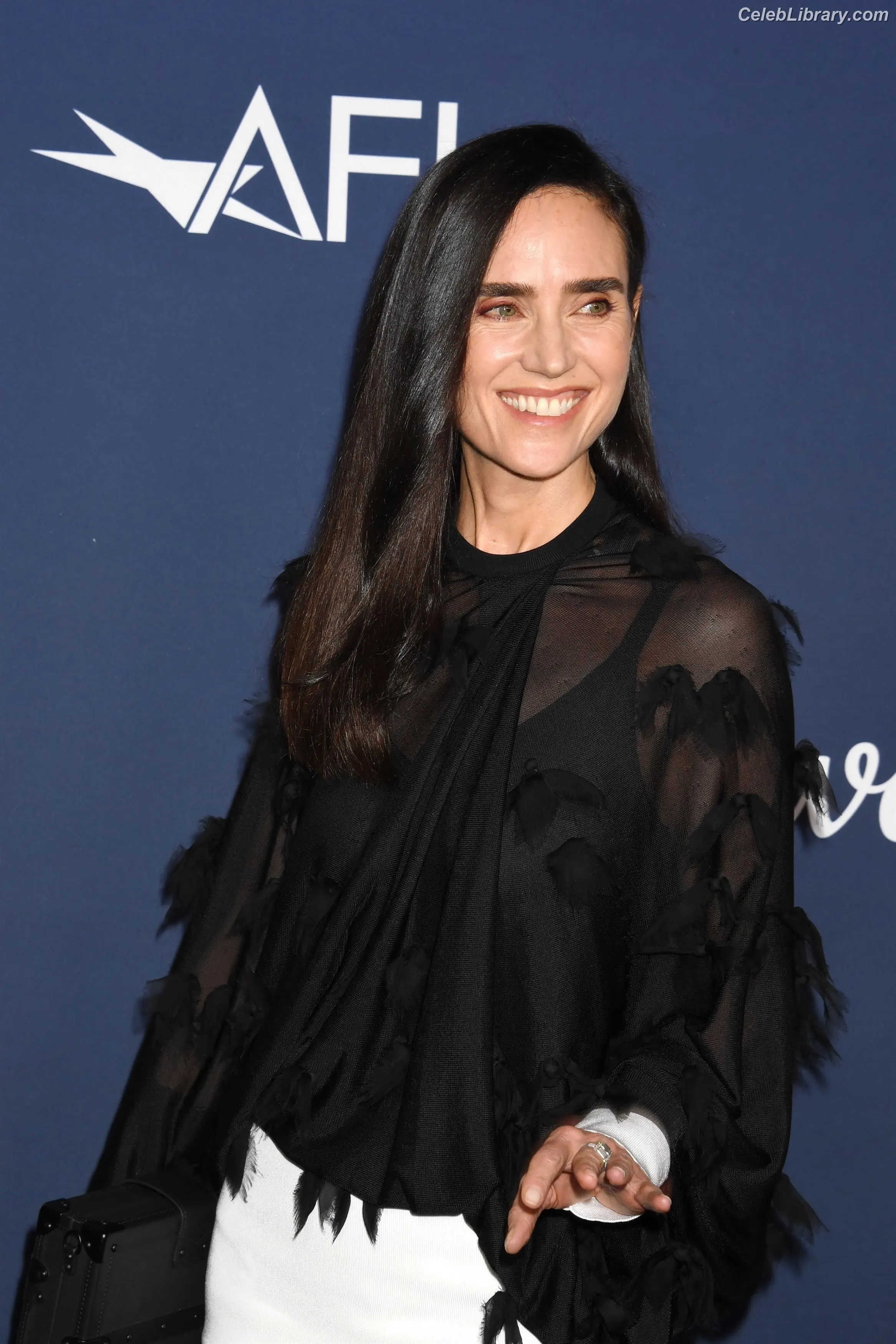 Jennifer Connelly photo 21 of 441