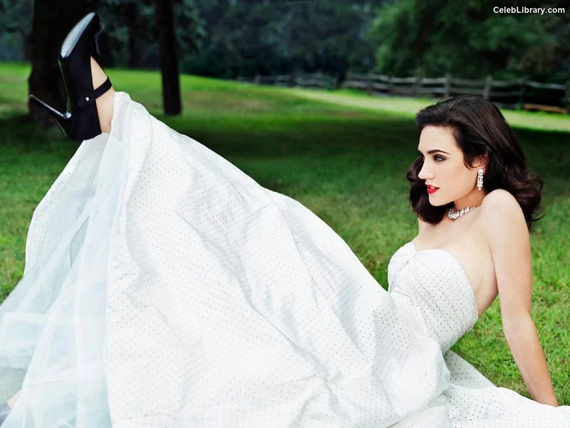 Jennifer Connelly photo 21 of 438