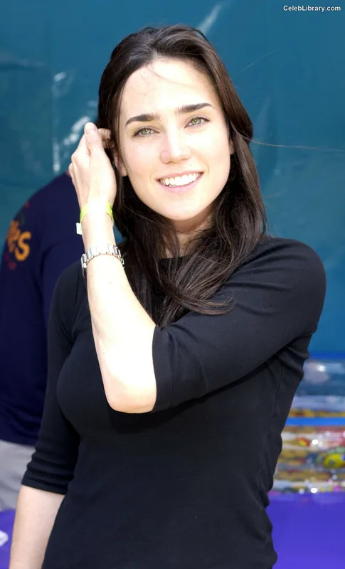 Jennifer Connelly photo 20 of 438