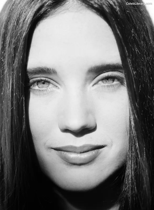 Jennifer Connelly photo 6 of 438