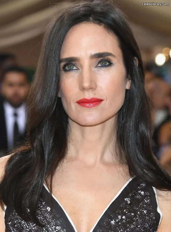 Jennifer Connelly photo 11 of 438