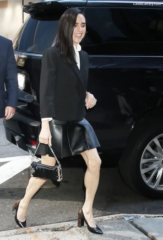 Jennifer Connelly photo 13 of 438