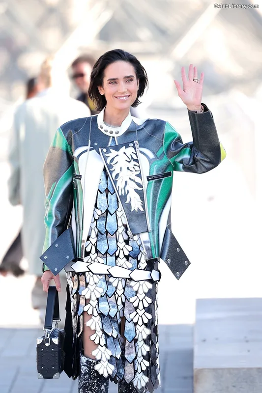 Jennifer Connelly photo 3 of 438
