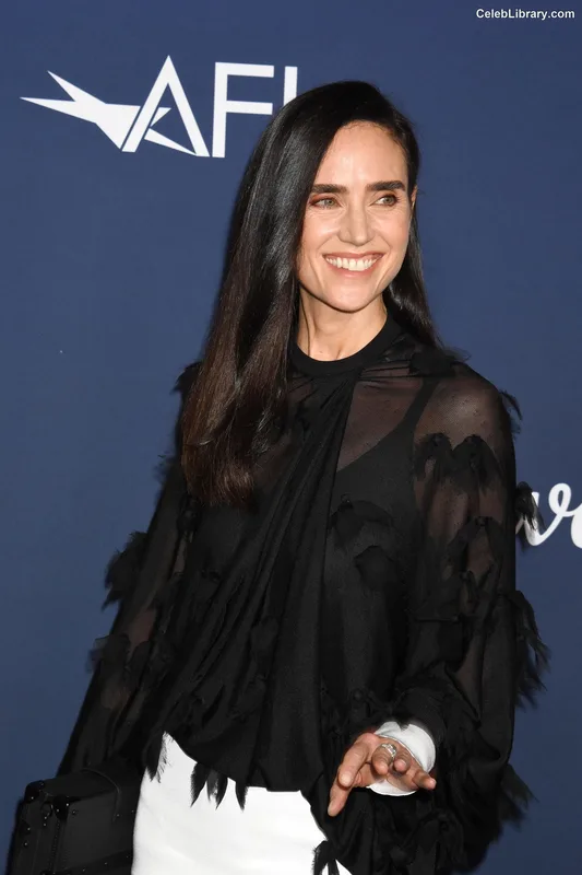 Jennifer Connelly photo 10 of 438