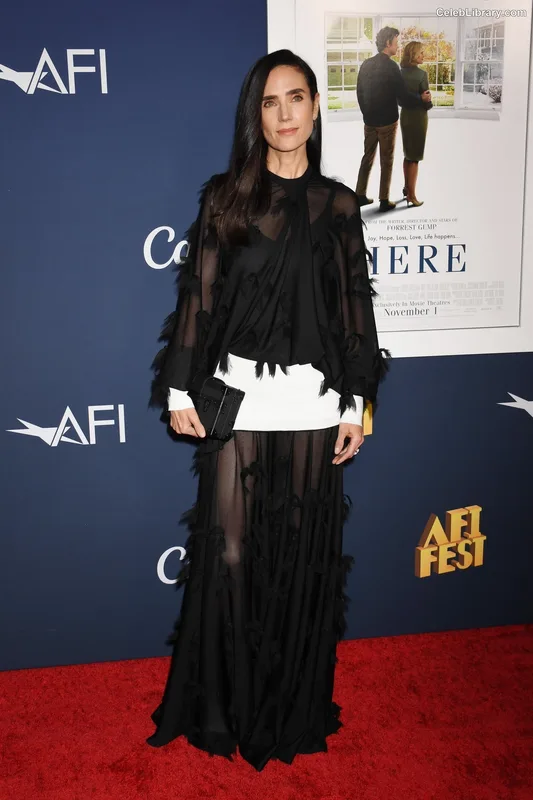 Jennifer Connelly photo 16 of 438